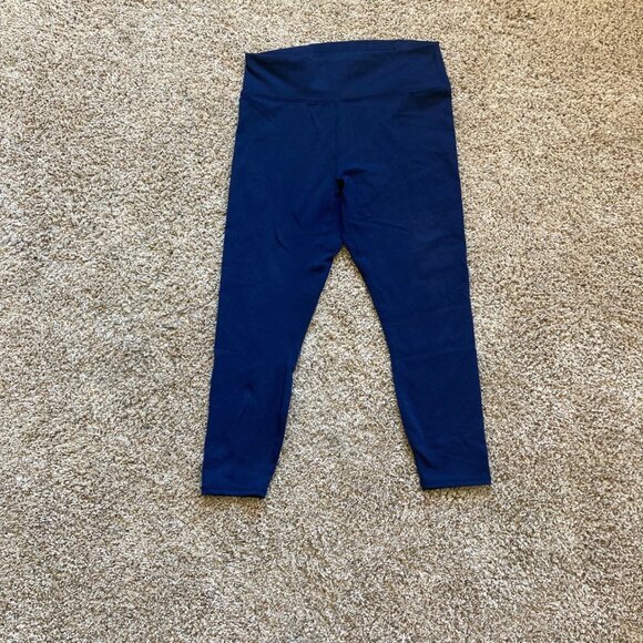 Fabletics Cropped High Compression Legging - Picture 2 of 2